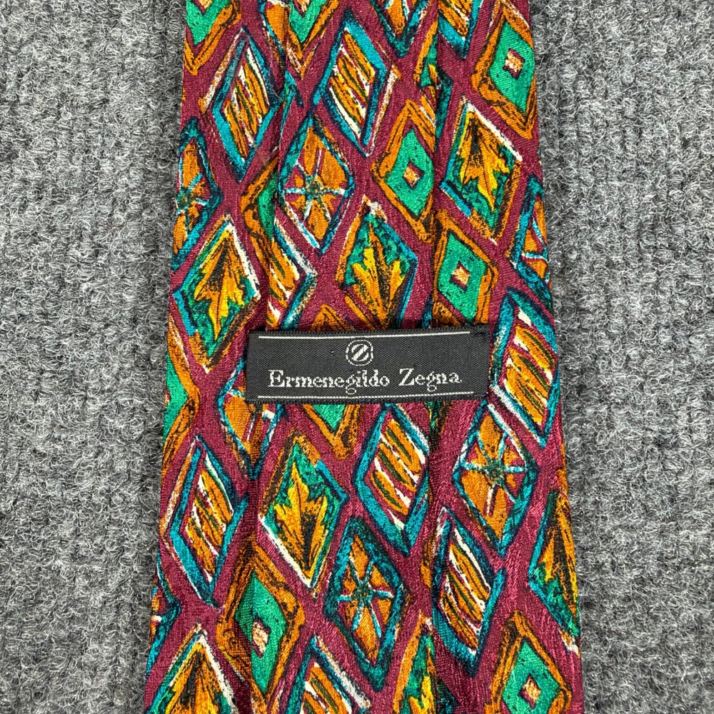 Ermenegildo Zegna Mens Silk Tie Geometric Diamond Abstract Burgundy Italy #4925